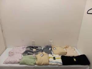 10 NEW WOMENS SWEATERS