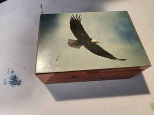 lot 4 image: Wooden Box with Vintage Hearing Aids