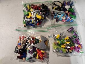 lot 72 image: Marvel Action Figures - 4 Bags