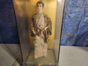 lot 118 image: Vintage Japanese Doll Kimono on Stand in Box