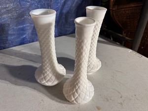 lot 93 image: Lot of Three Vintage Milk Glass Bud Vases