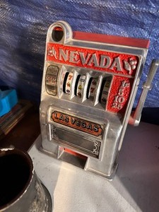 lot 97 image: Vintage Metal Las Vegas Nevada Mini Slot Machine Toy Gambling Bank