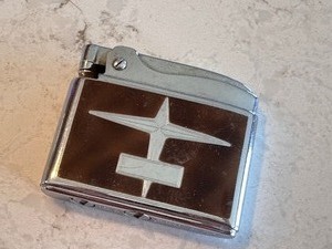 lot 224 image: Vintage Ronson Adonis Cigarette Lighter