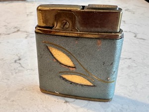 lot 225 image: Vintage Prince Gardner Collectible Lighter