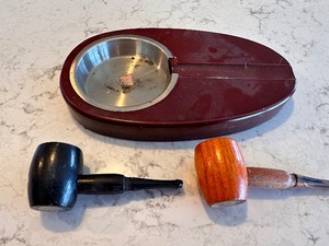 lot 243 image: Single Cigar Wooden Ashtray, Eclipse Small Mini Maple and Cherry Pipe, & Missouri Meerschaum Ozark Mini Pipe