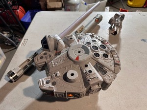 lot 68 image: Star Wars Set