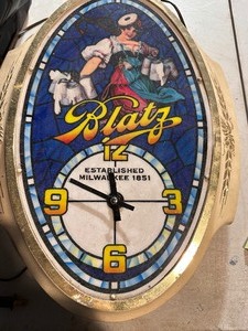 lot 333A image: Working Vintage Blatz Beer Valerie Cameo Lighted Clock Sign Advertisement Display perfect for your ManCave