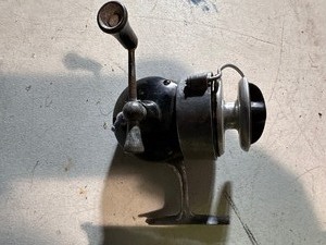 lot 61J image: Vintage Antique Fishing Reel