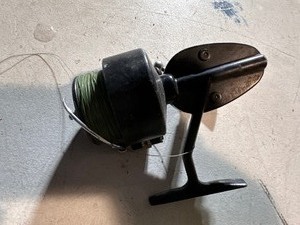 lot 61L image: Vintage Antique Fishing Reel