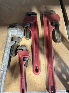 4 Pipe Wrenches