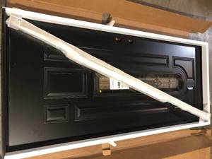 lot 20 image: Masonite 36 in. x 80 in. Providence Center Arch Right-Hand Inswing Painted Steel Prehung Front Exterior Door with Brickmold   Customer Returns See Pictures