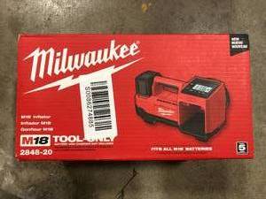lot 38 image: Milwaukee M18 18-Volt Lithium-Ion Cordless Electric Portable Inflator (Tool-Only) Customer Returns See Pictures
