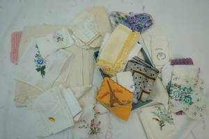 lot 28 image: Vintage Hankies