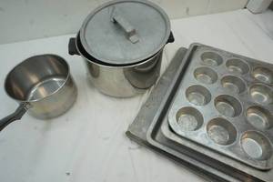 lot 46 image: pots, cake pans
