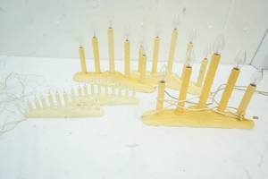 lot 107 image: Window candle sets