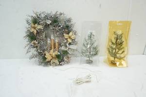lot 108 image: Holiday decor