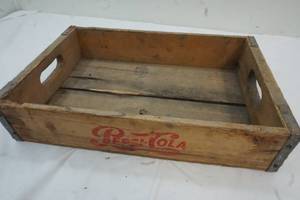 lot 165 image: Pepsi crate