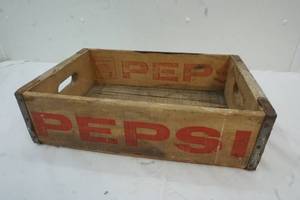lot 166 image: Pepsi crate