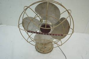 lot 174 image: Vintage Westinghouse fan