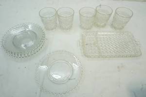 lot 195 image: Glassware