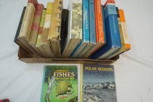 lot 220 image: Vintage Books