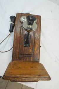 lot 252 image: Vintage Telephone