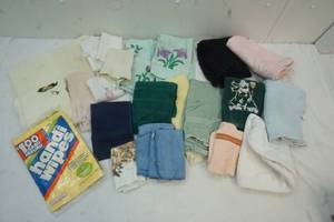 lot 271 image: Towels & Washcloths