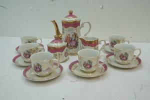 lot 280 image: Tea Set
