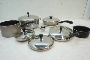 lot 312 image: kitchenware