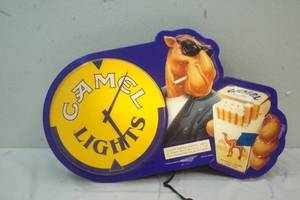 lot 326 image: Camel Lights Clock