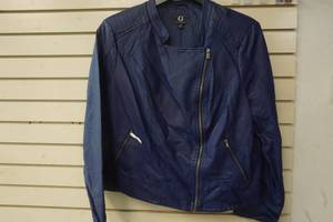 lot 8 image: New Giuliana jacket