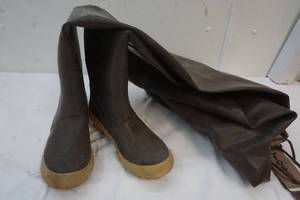 lot 17 image: Hodgman Wader boots