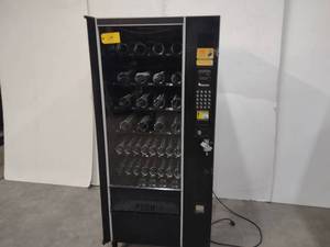 lot 19 image: Automatic Products Model LCM2 Comme...