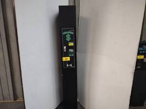 lot 20 image: American Changer Change Machine, Mo...