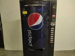 lot 10 image: Dixie-Narco Commercial Pop Vending ...