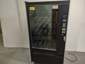 lot 25 image: Automatic Products Model Studio 3 C...