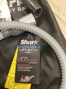 lot 150 image: Shark Lift Away Vacuum - Customer Return Tested Works - Excellent Condition