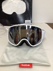 lot 83 image: Bolle Adult Small Fit Snow Goggle