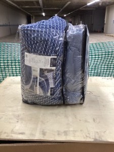 lot 128 image: King Size Style Decor 6 Piece Reversible Comforter & Coverlet Set - New Damaged Packaging