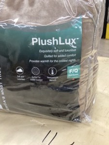 lot 136 image: New Vellux PlushLux Full  Queen Size Blanket