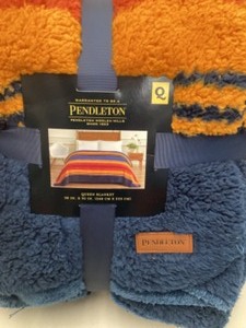 lot 36 image: New Pendleton Home Collection Queen bed Sherpa Fleece Blanket Grand Canyon Blue