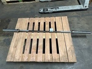 lot 44 image: Signature Fitness Olympic Barbell - Customer Return Like New