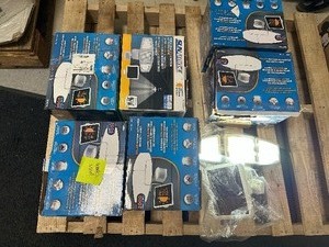 7 Sunforce Solar Powered Flood Lights - Returns - Untested