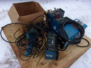 lot 17 image: Pallet of Miller Welding Equipment w Miller 70 Series Wire Feeder. not tested by us for working condition