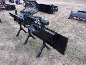 New GIYI Attachments Skid-Steer Mounted Log Splitter, Tonage Rating Unknown