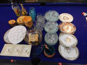 lot 14 image: Assorted dishes, noritake, gibson, hand painted, more