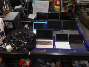 lot 39 image: laptops and computer related