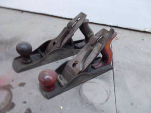 lot 69 image: 2 vintage hand planes