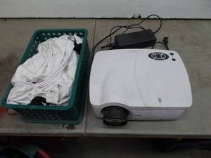 lot 81 image: onn projector and screen