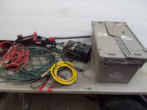 lot 87 image: small floor jack and air pump, assorted air hoses